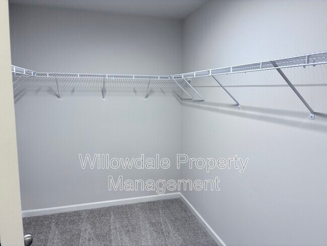 Building Photo - 179 Pinkie Ln