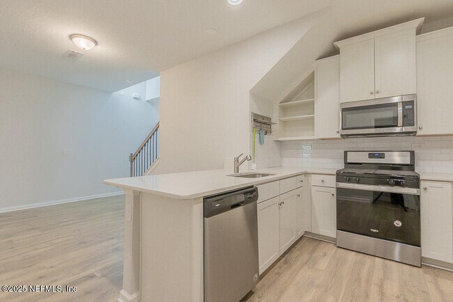 Building Photo - 360 Charlie Way