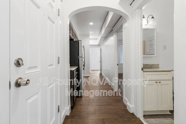 Building Photo - 1719 West Virginia Ave NE