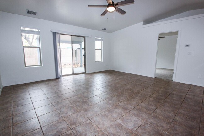 Building Photo - 4849 N Judy Ct