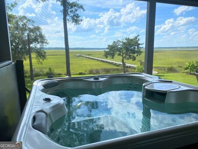 Building Photo - 292 Alexanders Ct