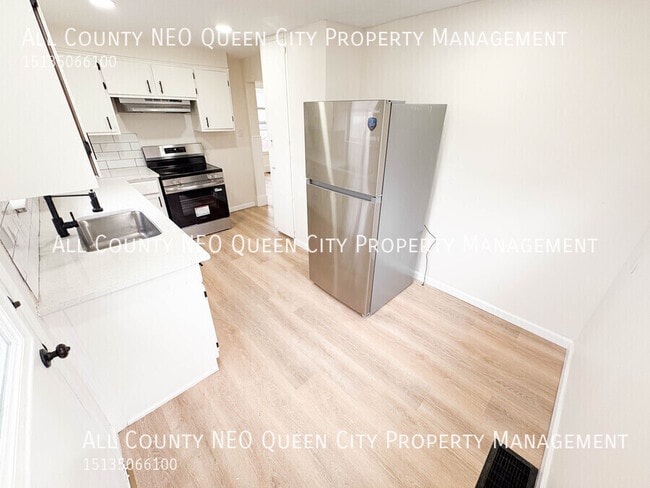 Building Photo - 2117 Sherer Ave