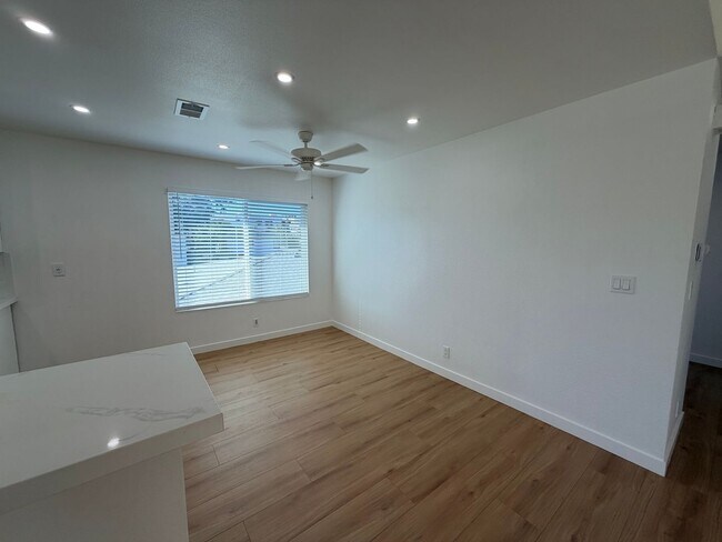 Building Photo - WILLIAMSON