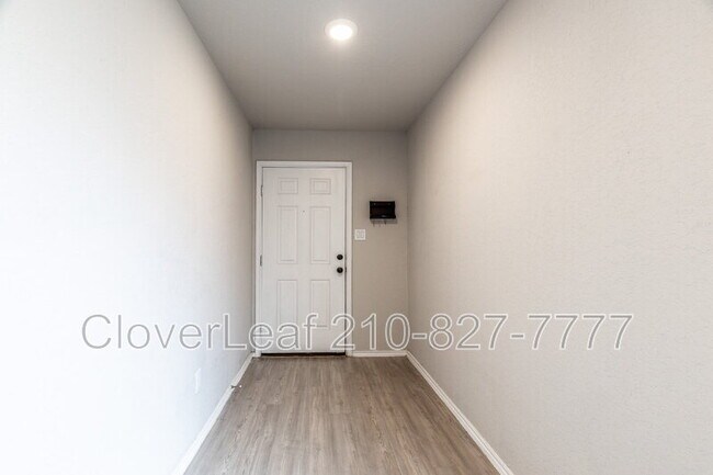 Building Photo - 547 Filibusters Trail
