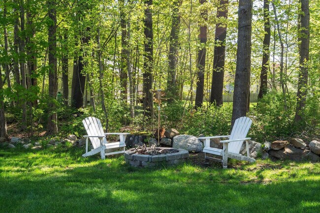 Building Photo - 550 Long John Rd