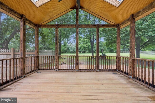 Building Photo - 13204 Lantern Hollow Dr