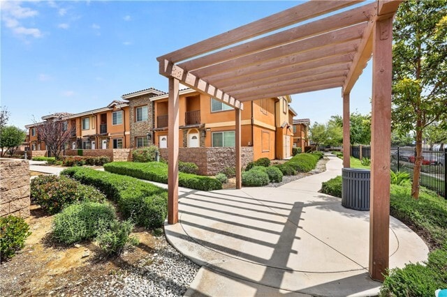 Building Photo - 16408 Valencia Ave