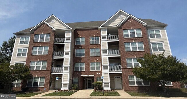 Building Photo - 2805 Forest Run Dr