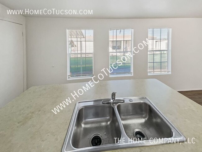 Building Photo - 3171 W Jusnic Cir