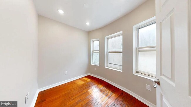 Building Photo - 135 S 54th St