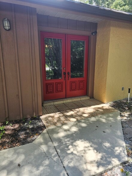 Building Photo - 51 Golfview Ct