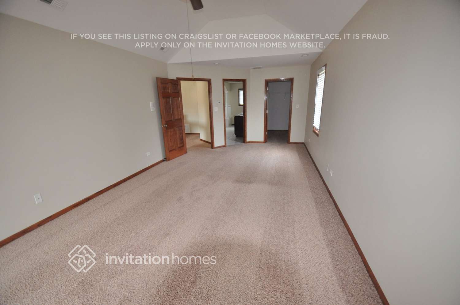 Building Photo - 21391 Longview Dr