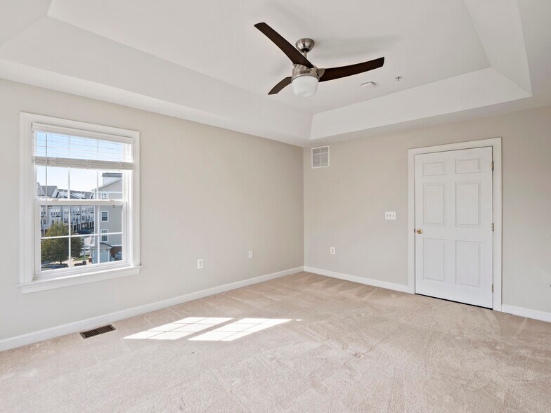 Building Photo - 2498 Curie Ct