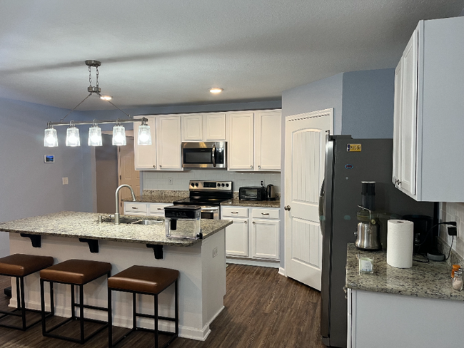 Building Photo - 503 Merganser Way