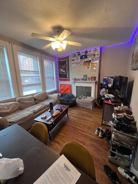 Primary Photo - 586 Columbus Ave