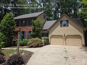 Building Photo - 10740 E Bridgford Dr