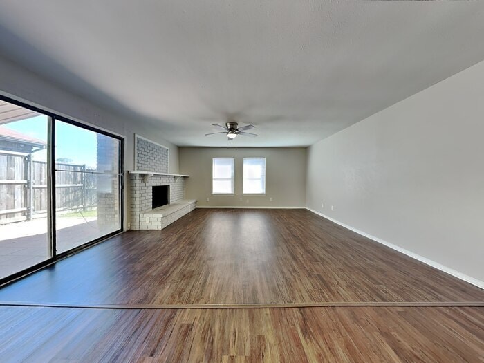 Building Photo - 524 Hardwood Trail