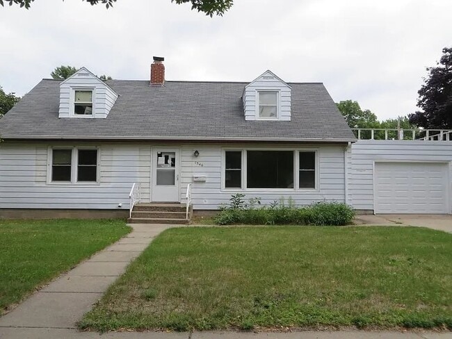 Building Photo - 1346 9th Ave N