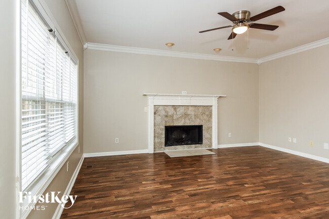 Building Photo - 47 Camelot Ct