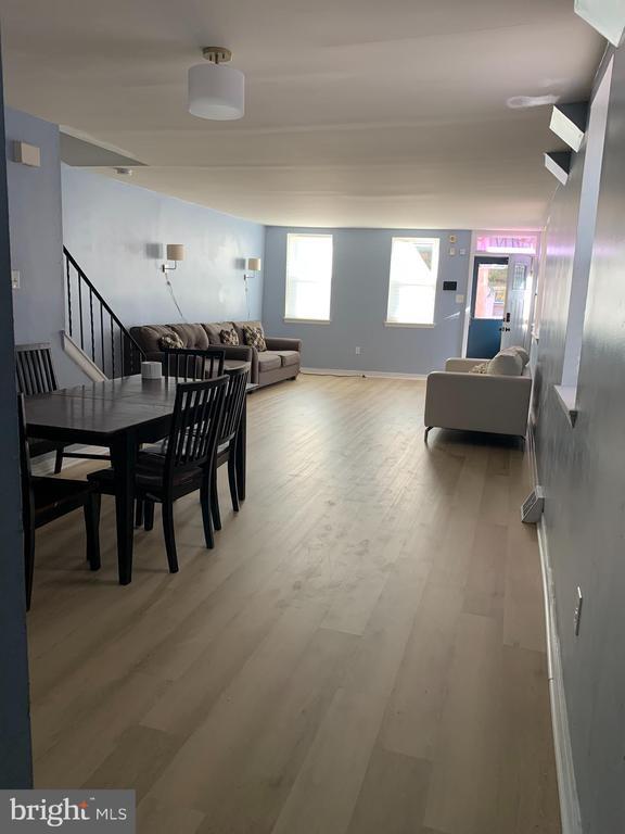 Building Photo - 1805 S 5th St