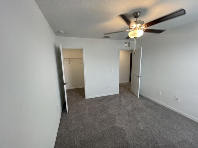 Building Photo - 11592 Radiant Shr Lp