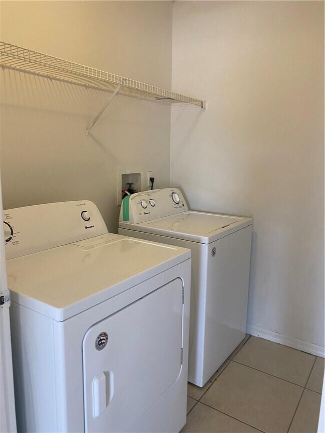 Building Photo - 9640 NW 2nd St