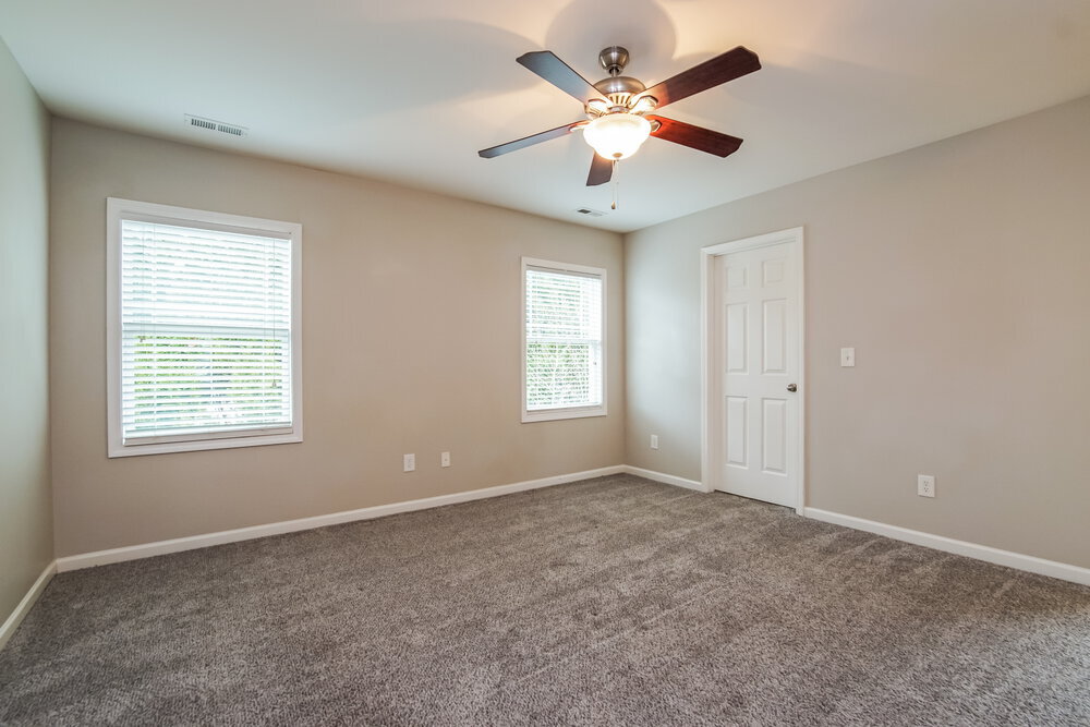 Building Photo - 56 Killington Dr