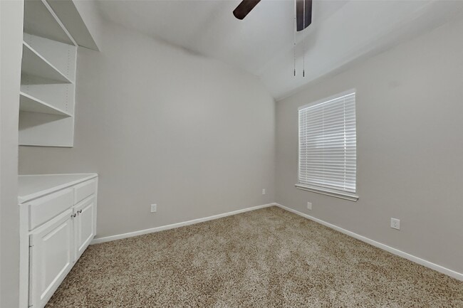 Building Photo - 1414 Chesterpoint Dr