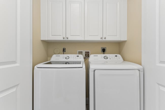 Building Photo - 41 Via Floresta Dr