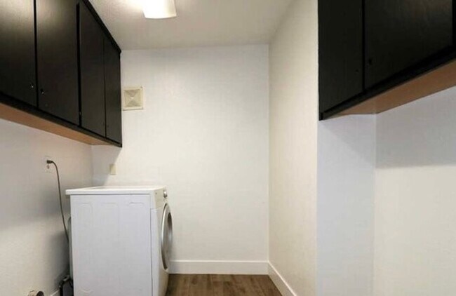 Building Photo - 2066 Placer St
