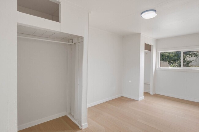 Building Photo - 1-bedroom, 1-bathroom ADU
