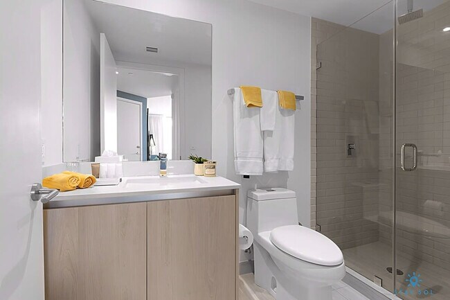 Building Photo - 4010 S Ocean Dr