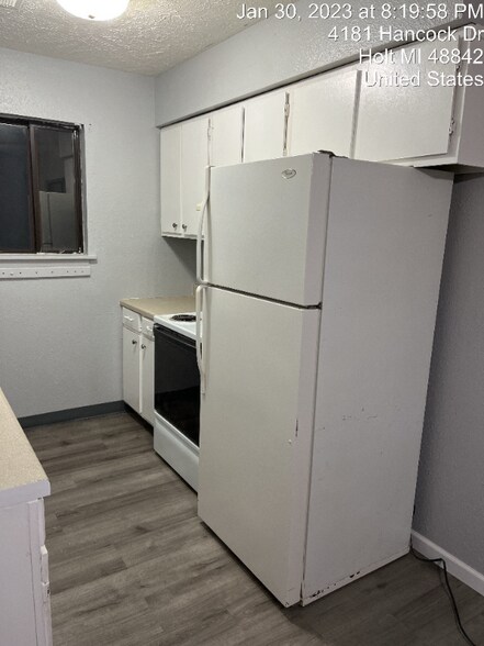 Building Photo - 4181 Hancock Dr