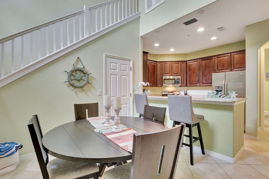 Building Photo - 8753 Melosia St