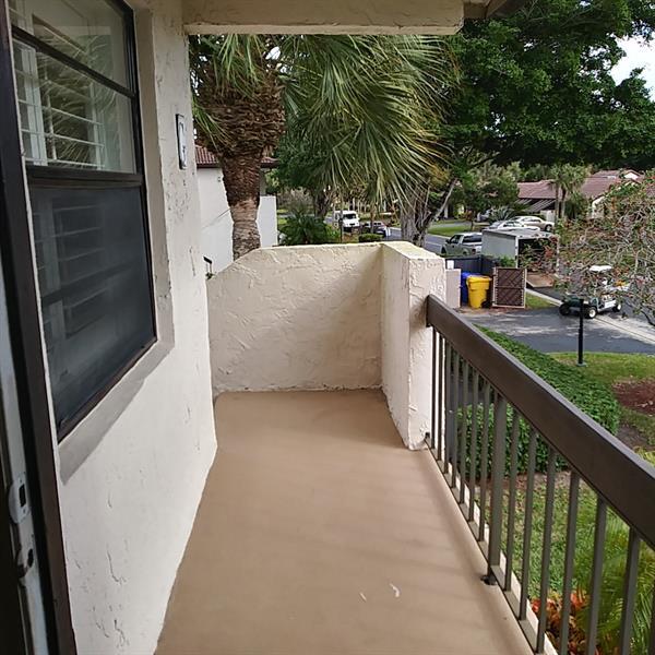 Building Photo - 8045 Eastlake Dr