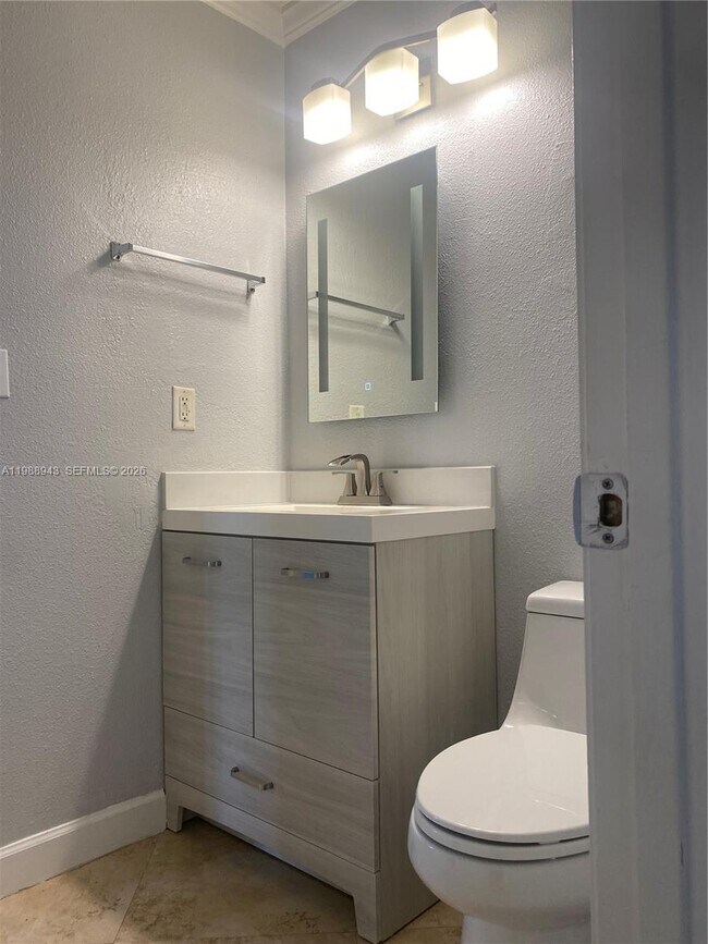 Building Photo - 10121 W Sunrise Blvd