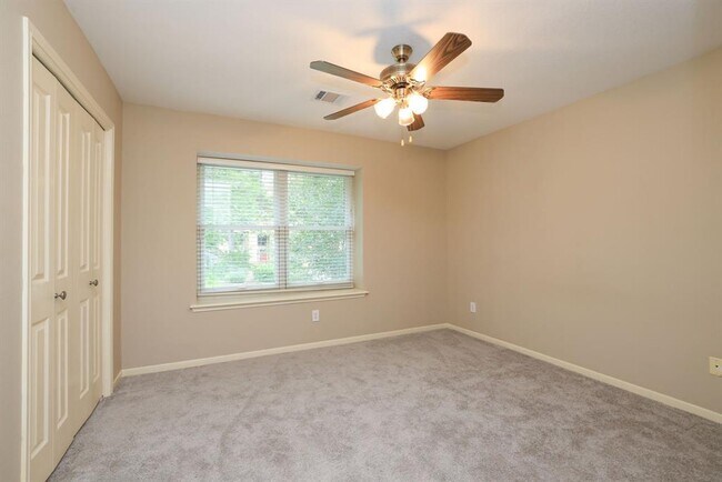 Building Photo - 47 E Greywing Cir