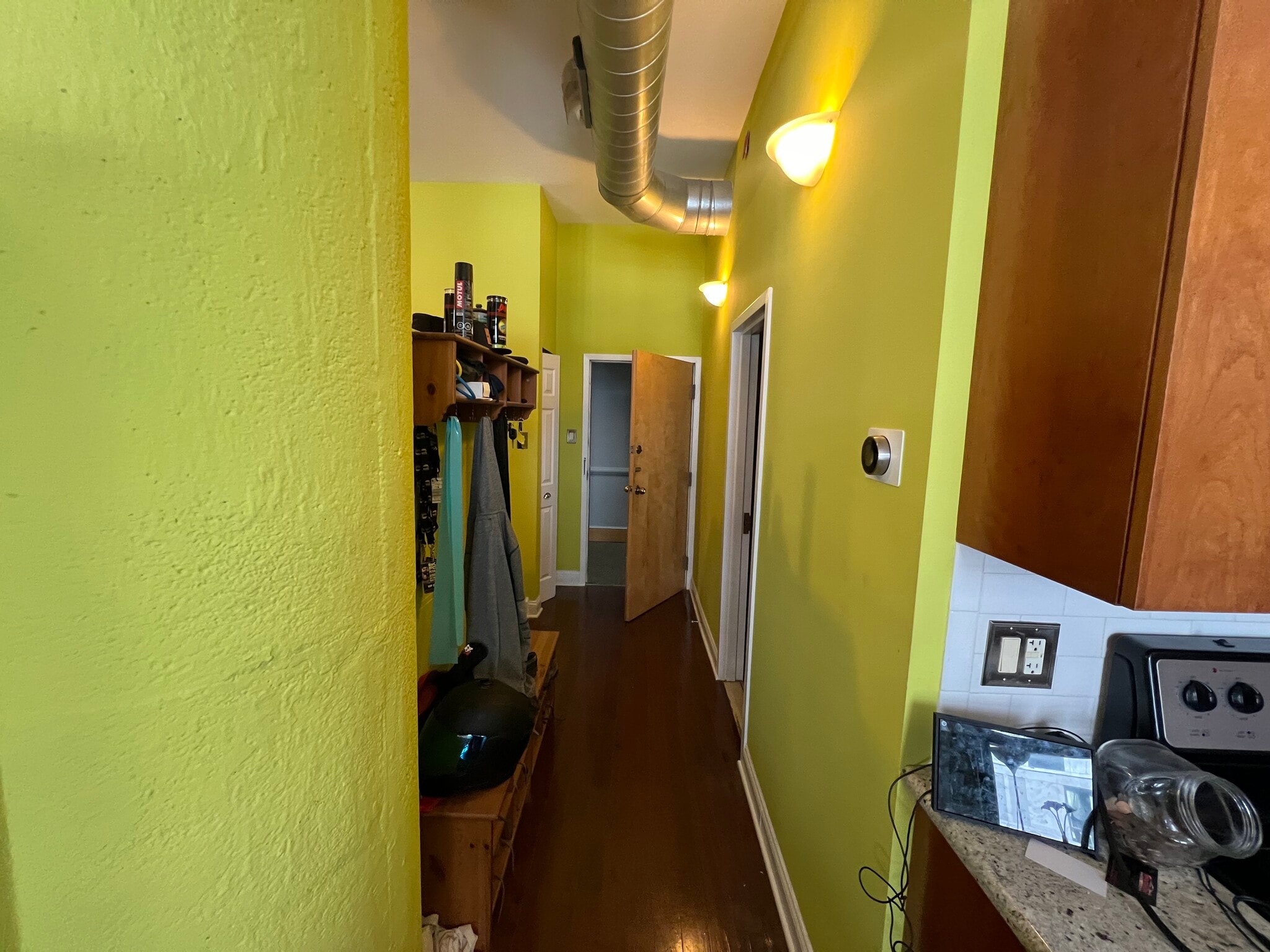 Building Photo - 1100 S Broad St