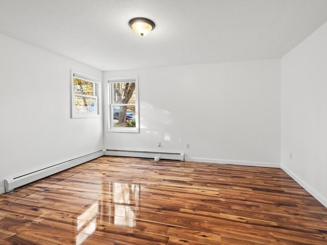 Building Photo - 38 Hilda St