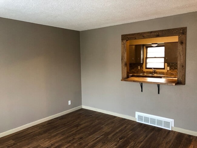 Building Photo - Spacious 3-Bedroom in Milan with 1-Car Garage!