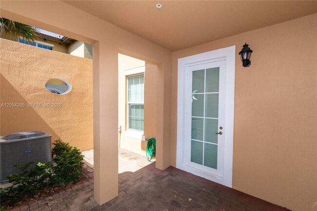 Building Photo - 1510 SW 147th Ter