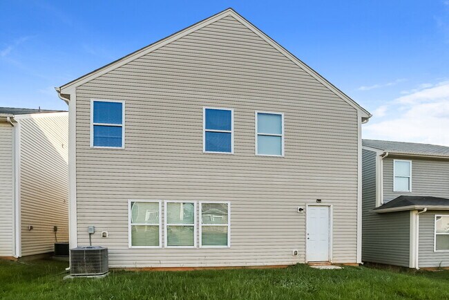 Building Photo - 10012 Portaferry Dr