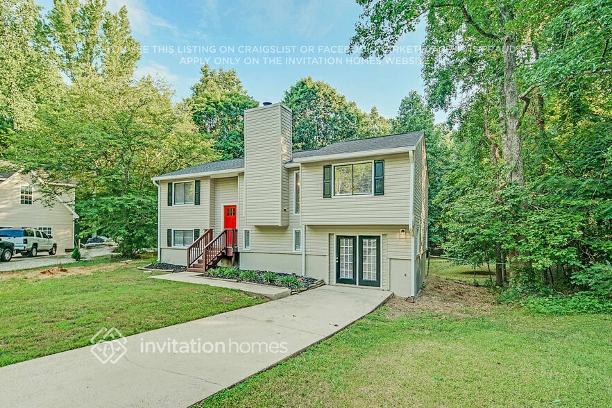 Building Photo - 4952 McAlpine Ln