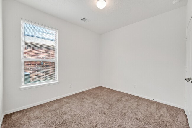 Building Photo - 25611 Reign Wayman Ct