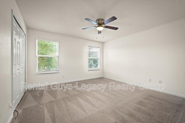 Building Photo - 512 Southbranch Dr
