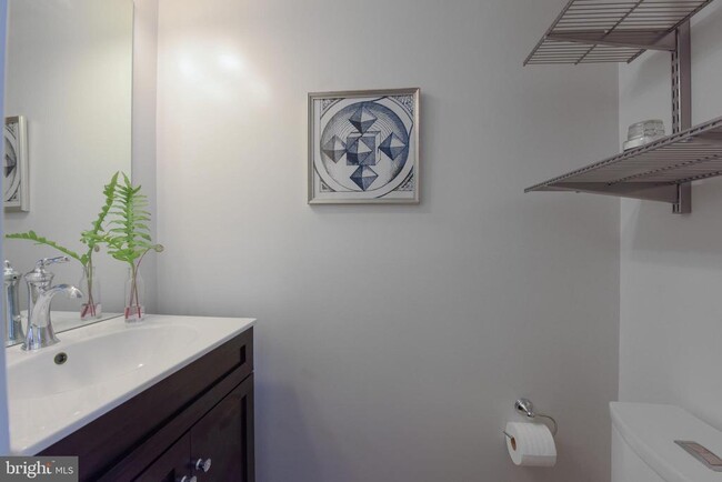 Building Photo - 3921 Fulton St NW