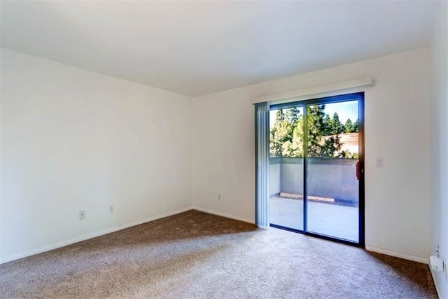 Building Photo - 14972 Avenida Venusto