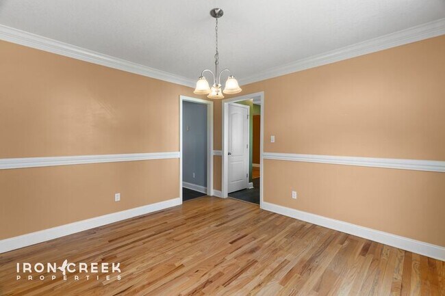 Building Photo - 49 Azalea Dr