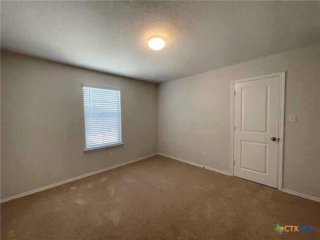 Building Photo - 29653 Spring Copper