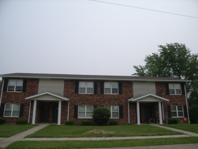 Building Photo - Farmview Apartments
